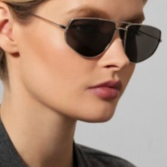 Celine CL40083U 16A Sunglasses Palladium 60mm Aviator Frame, Smoke Lenses - Picture 2 of 11